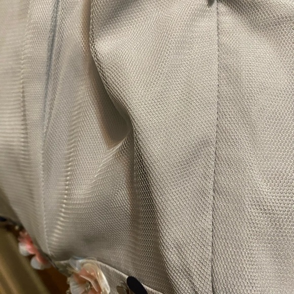 LC by Lauren Conrad formal party dress. Size 6. NWT Sleeveless Maxi flowy 🩶🌸🩶 - Picture 14 of 16